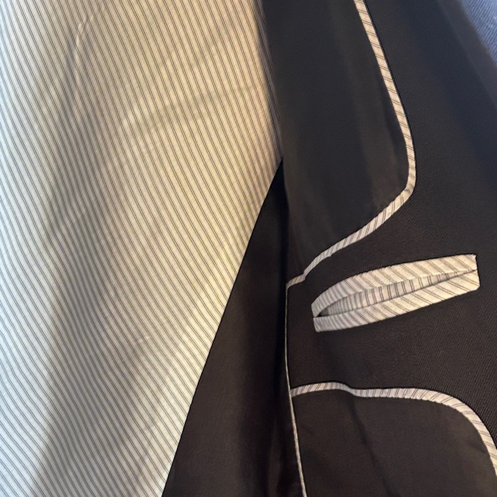 Zara Women's Black and White Striped Blazer - Picture 10 of 16